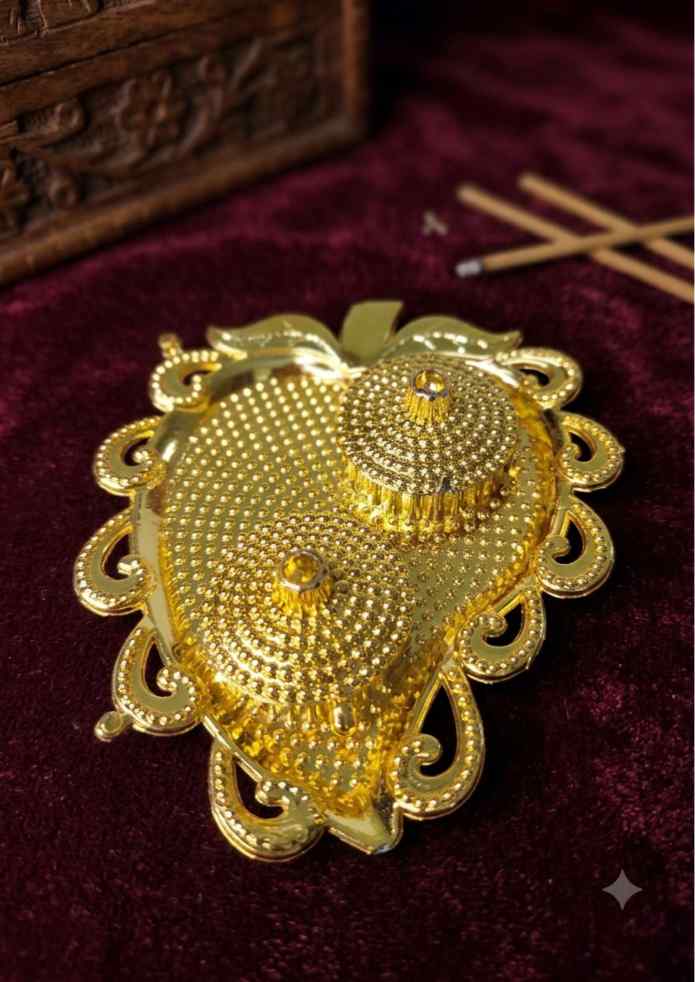 4-Inch Leaf-Shaped Decorative Gold-Finish Kumkum & Haldi Holder for Pooja Décor alternate view